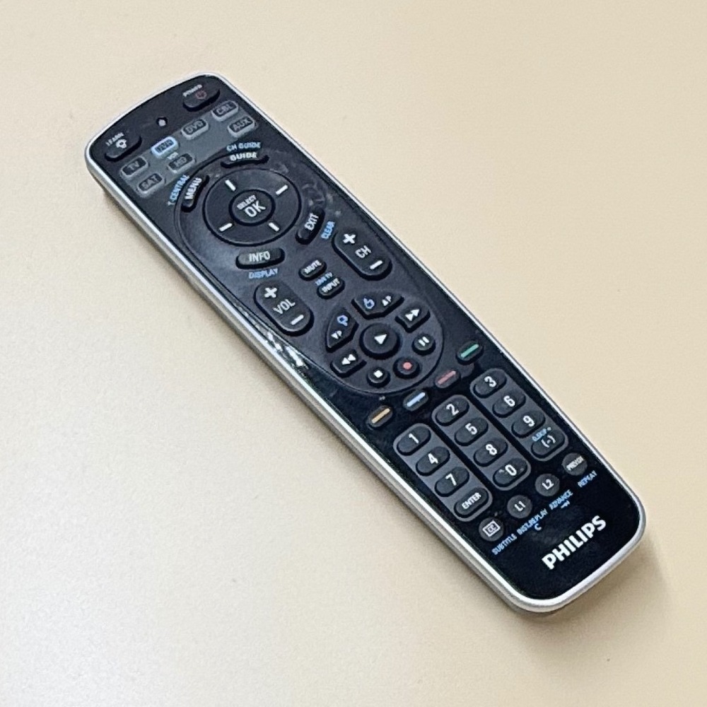 Philips SRP5107/27 Universal Remote Control Learning 7-Device Black Silver